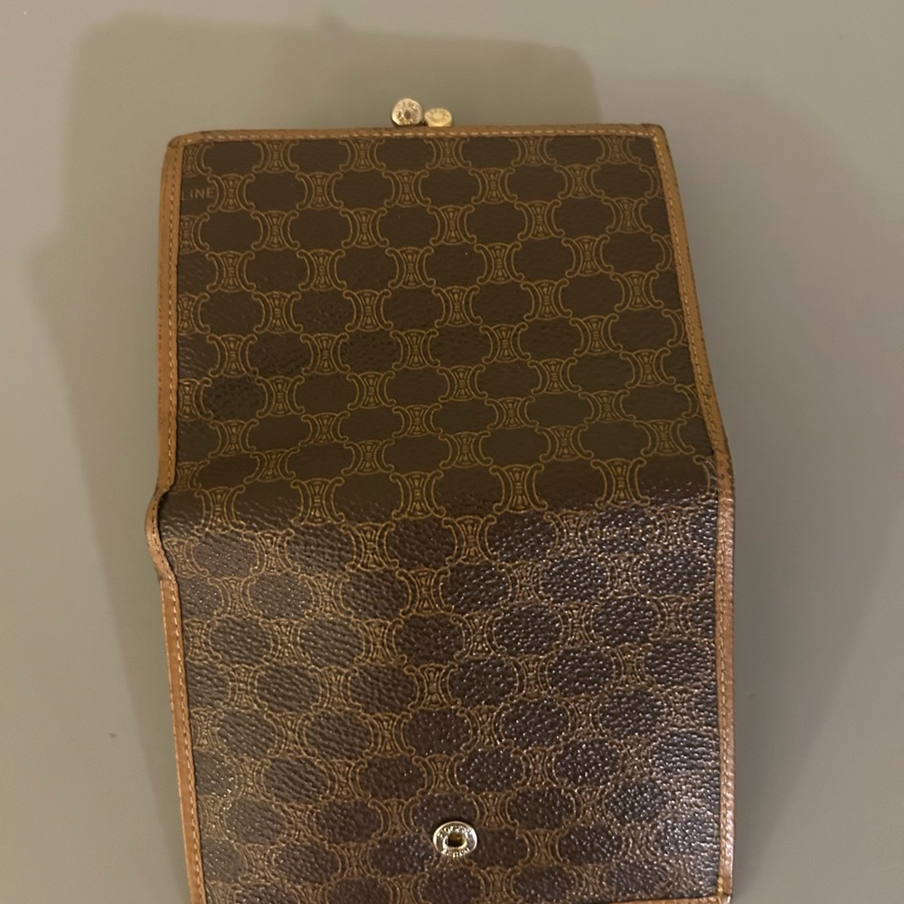 Authentic Celine Compact Kisslock Wallet, Vintage, Light Cognac Leather Trim - Picture 12 of 16